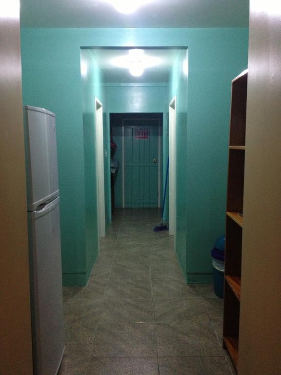 Lydia'S Guesthouse Placencia Room photo